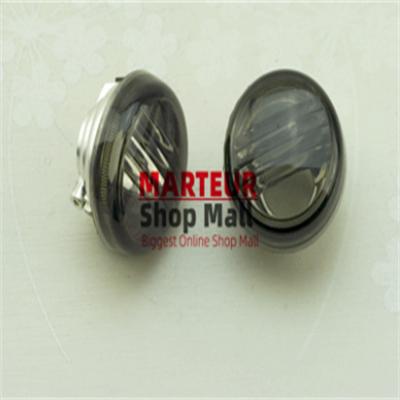 Turn signal lenses for VZR1800, VL1500 C90, VL800 C50, VLR1800 C109R, VS1400 S83, VS800 S50, and VZ800 M50 Cruisers incl